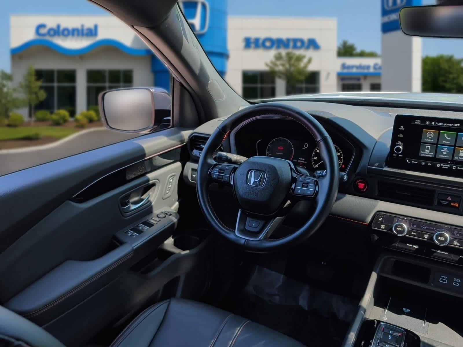 Used 2025 Honda Pilot TrailSport image 30