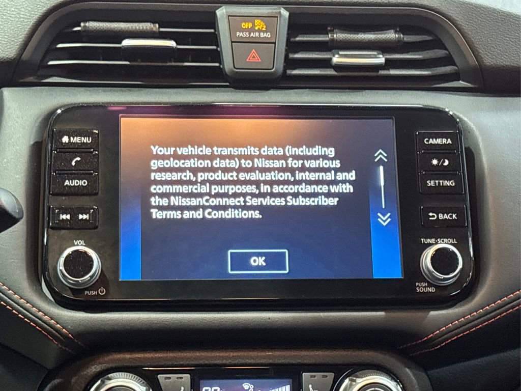 Used 2023 Nissan Versa SR w/ Trunk Package image 19