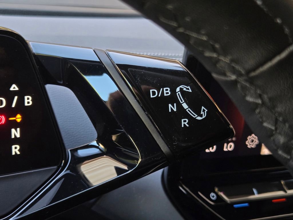 Certified 2023 Volkswagen ID.4 Pro S AWD/4WD image 22