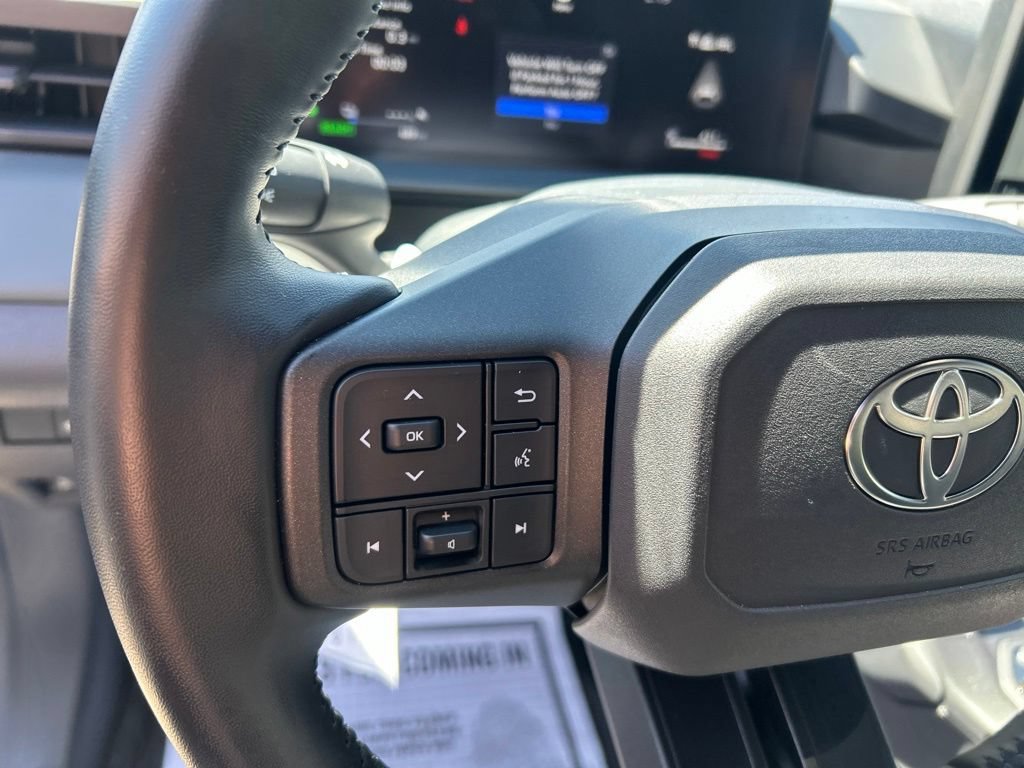 Used 2026 Toyota RAV4 SE w/ Convenience Package AWD/4WD image 25