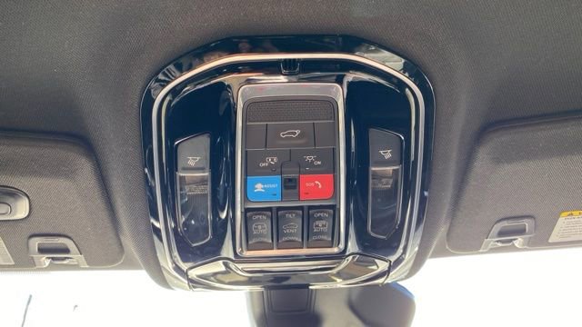 Used 2022 Jeep Grand Cherokee L Overland w/ Luxury Tech Group IV image 37