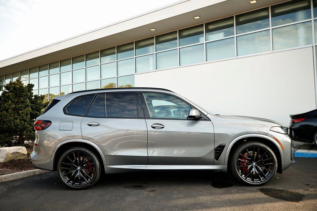 New 2026 BMW X5 sDrive40i w/ M Sport Package image 4