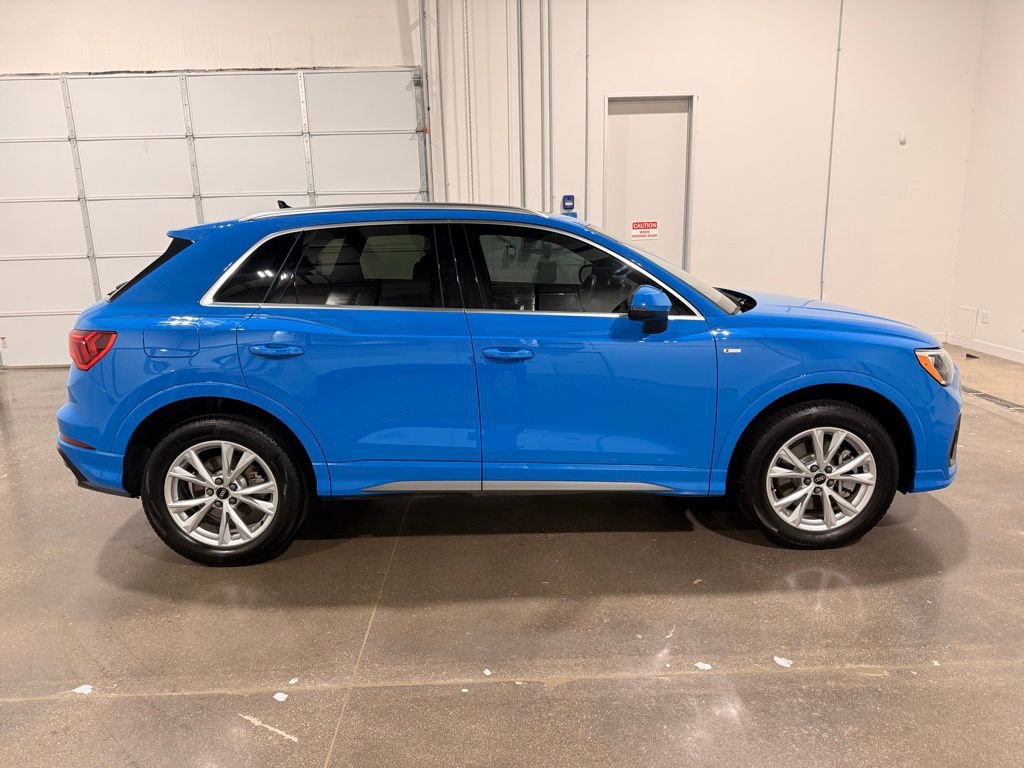 Used 2022 Audi Q3 2.0T Premium image 4