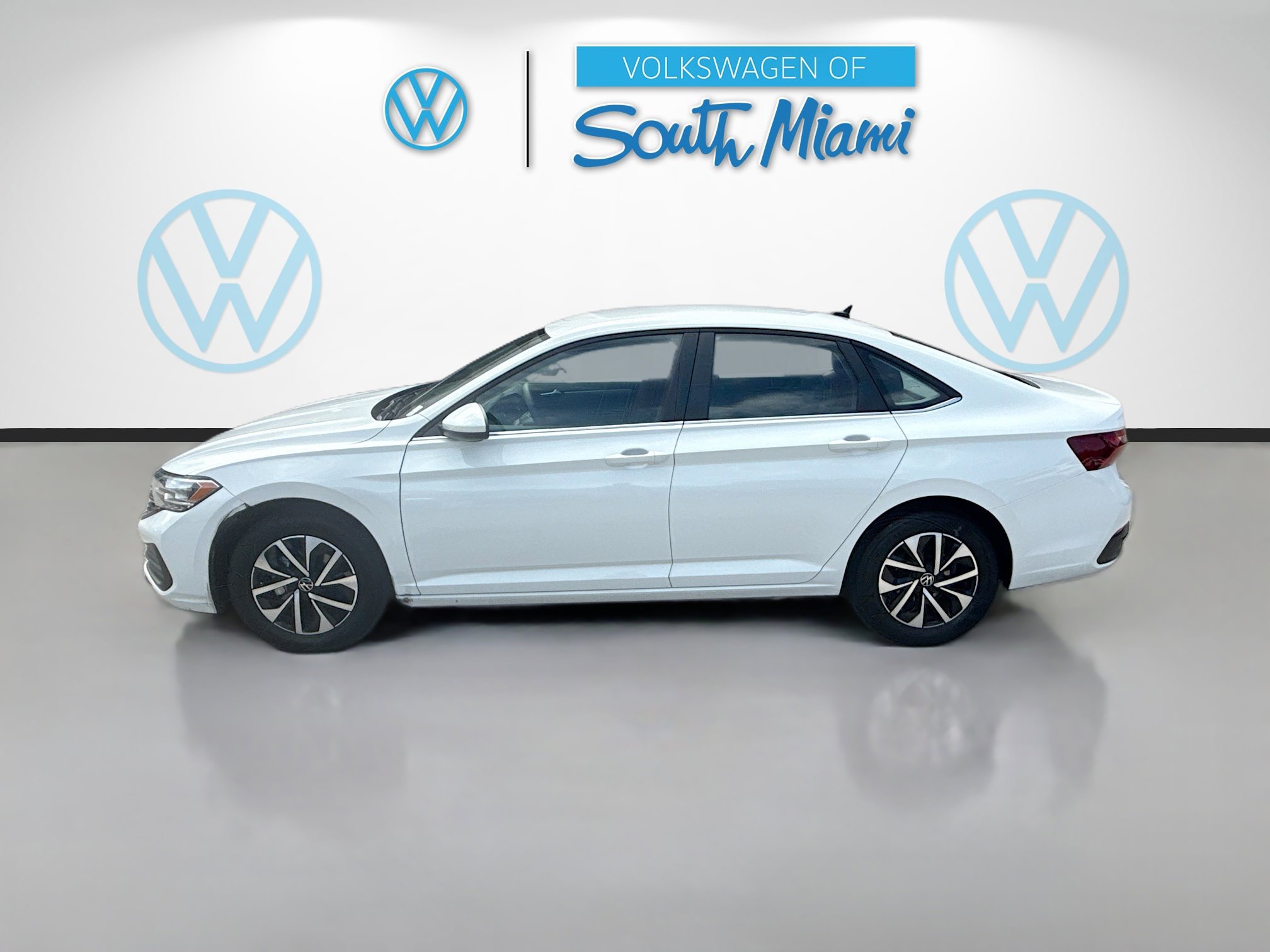 Used 2023 Volkswagen Jetta S FWD image 4