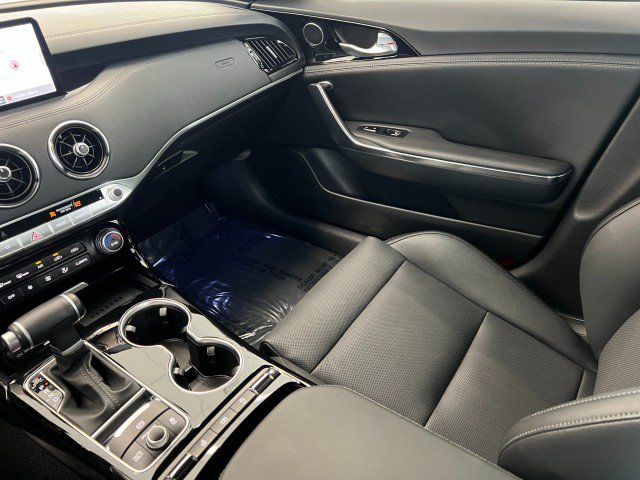 Used 2022 Kia Stinger GT-Line AWD/4WD image 21