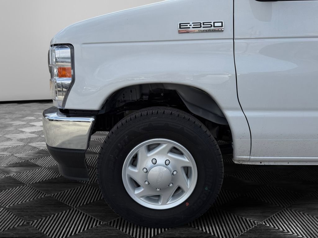 New 2026 Ford E-350 and Econoline 350 Super Duty w/ Power Equipment Group image 9