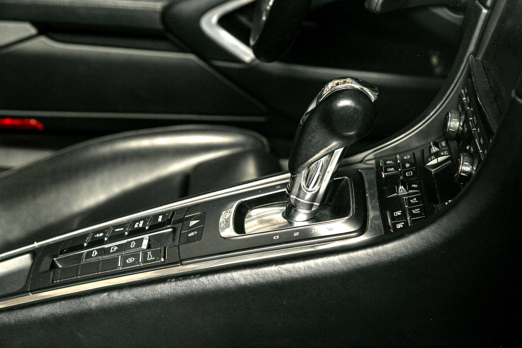 Used 2015 Porsche 911 Turbo image 22