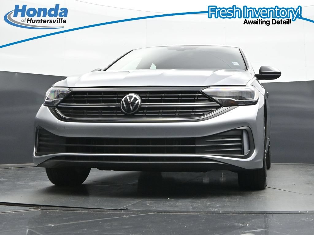 Used 2024 Volkswagen Jetta Sport FWD image 27