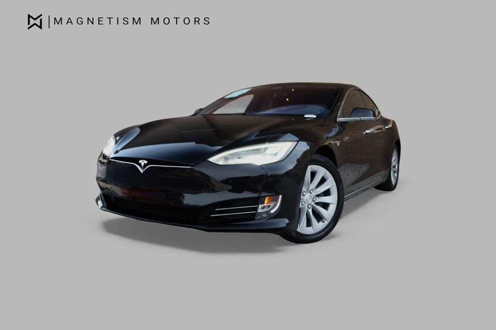 Used 2020 Tesla Model S Long Range Plus image 6