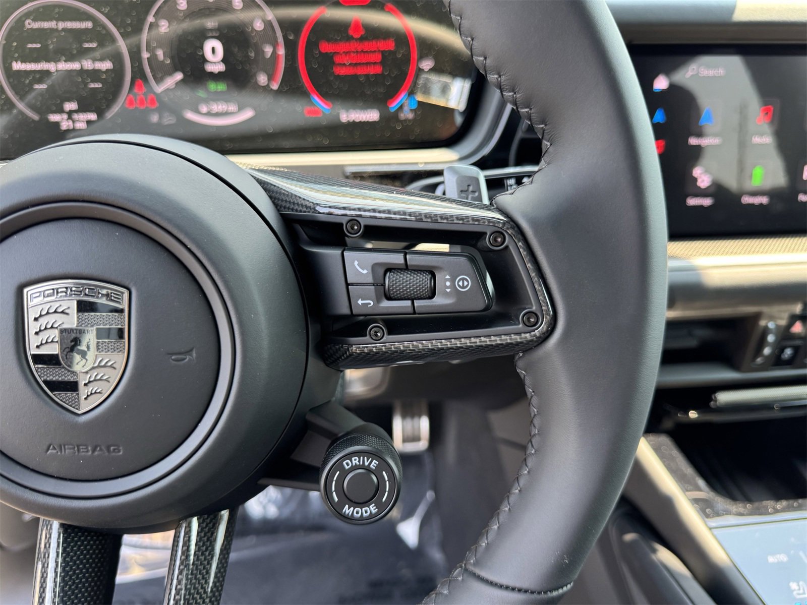 New 2025 Porsche Cayenne Turbo image 19