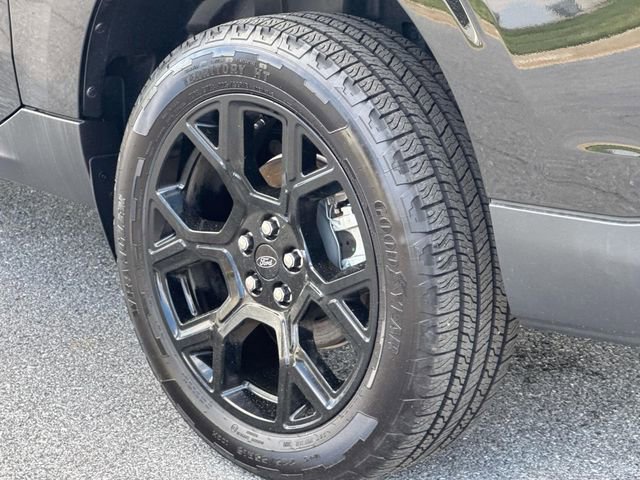 Used 2026 Ford Maverick Lariat w/ Black Appearance Package AWD/4WD image 9