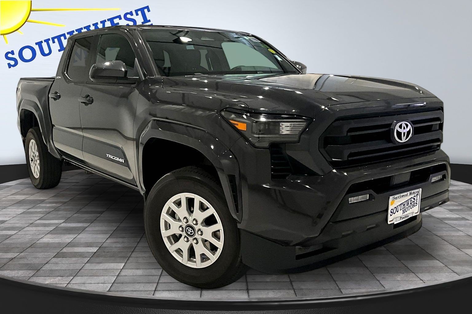 Used 2024 Toyota Tacoma SR5 AWD/4WD image 3