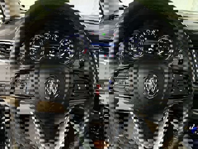 Certified 2023 Buick Enclave Essence image 11