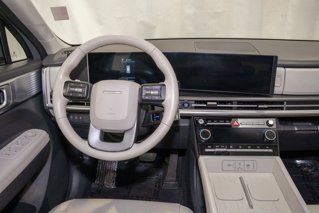 Used 2024 Hyundai Santa Fe SEL image 7