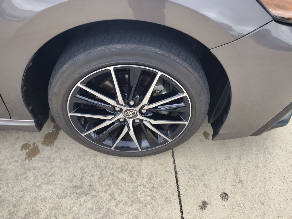 Used 2024 Toyota Camry SE FWD image 14