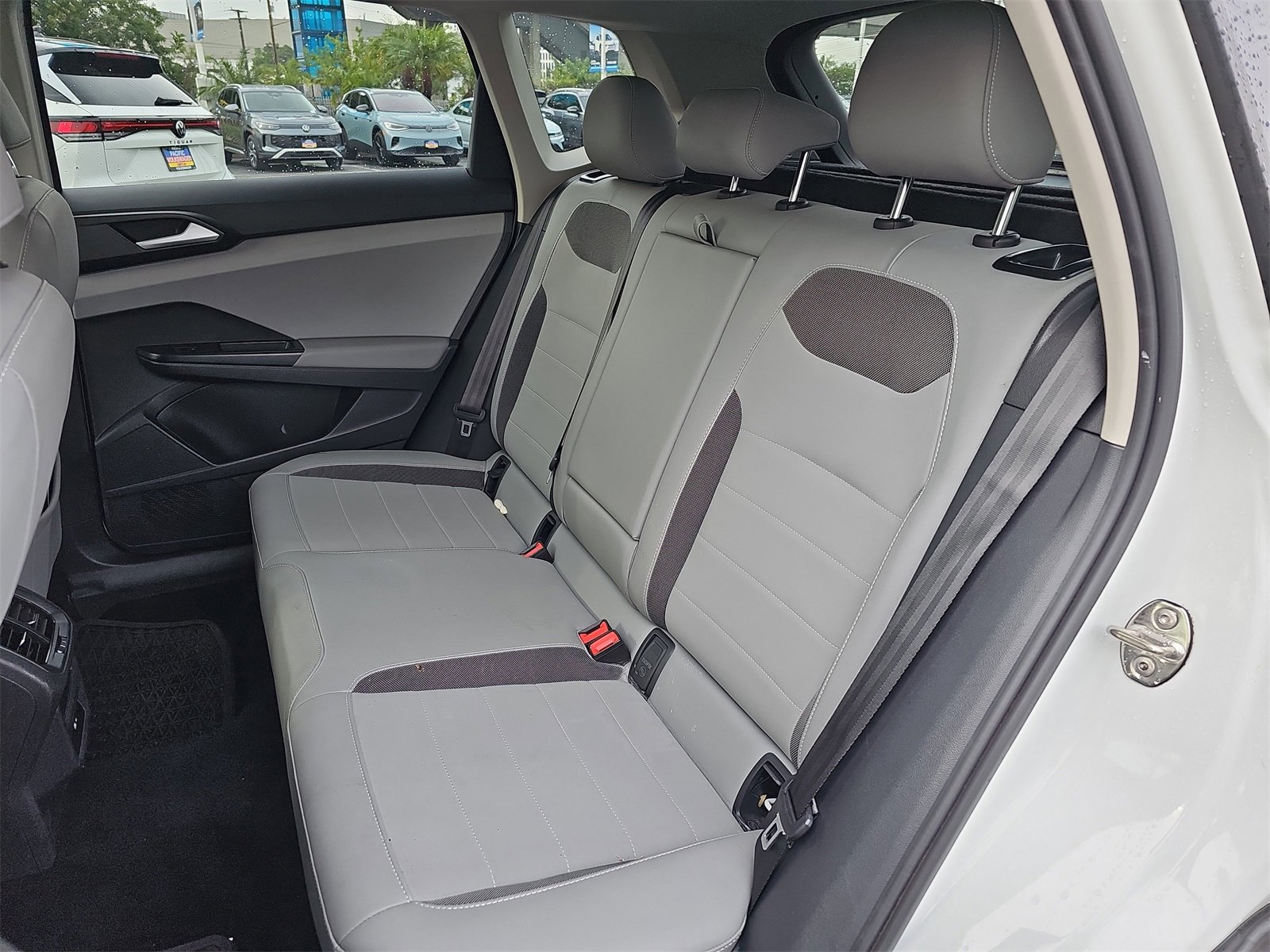 Used 2022 Volkswagen Taos SE image 12