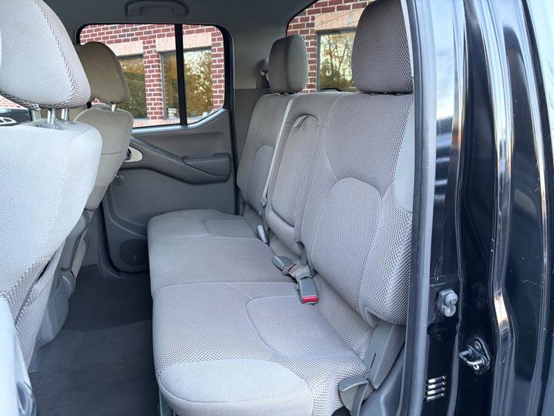 Used 2007 Nissan Frontier LE w/ Rockford Fosgate Pkg RWD image 30