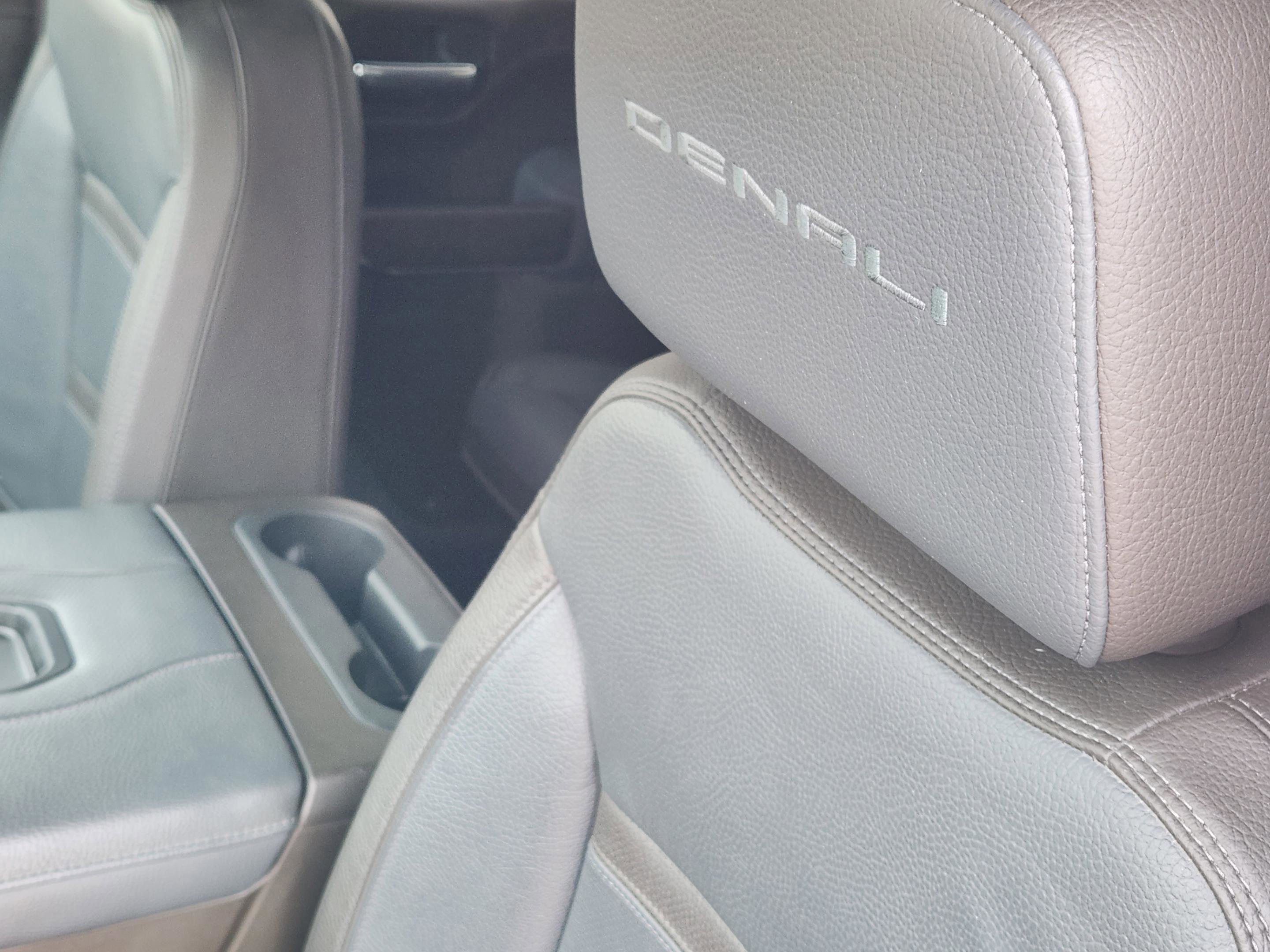 Used 2022 GMC Sierra 1500 Denali w/ Driver Alert Package II image 15