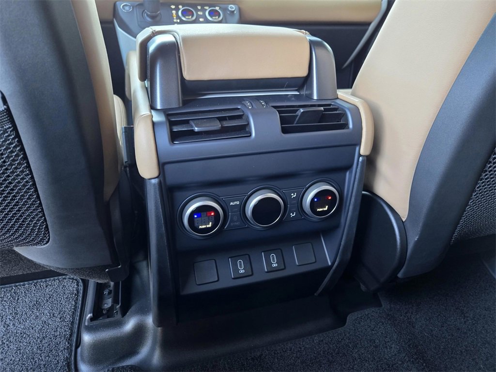 New 2026 Land Rover Defender 110 X-Dynamic SE image 8
