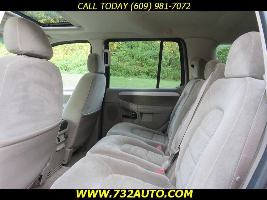 Used 2003 Ford Explorer XLT image 9
