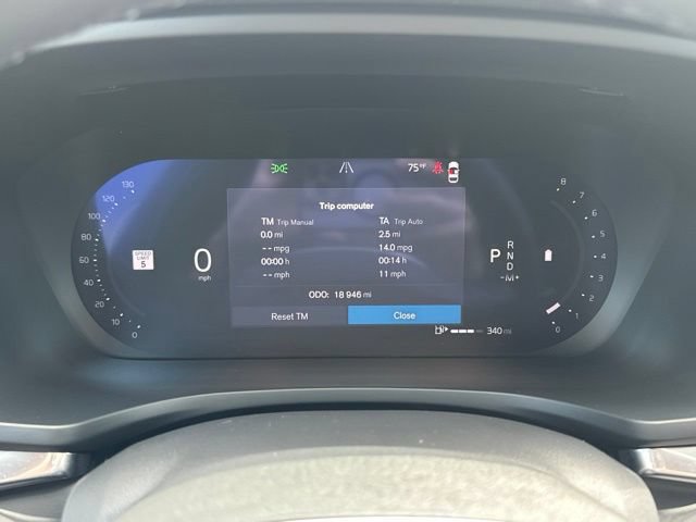 Certified 2025 Volvo V60 B5 Cross Country Plus AWD/4WD image 26