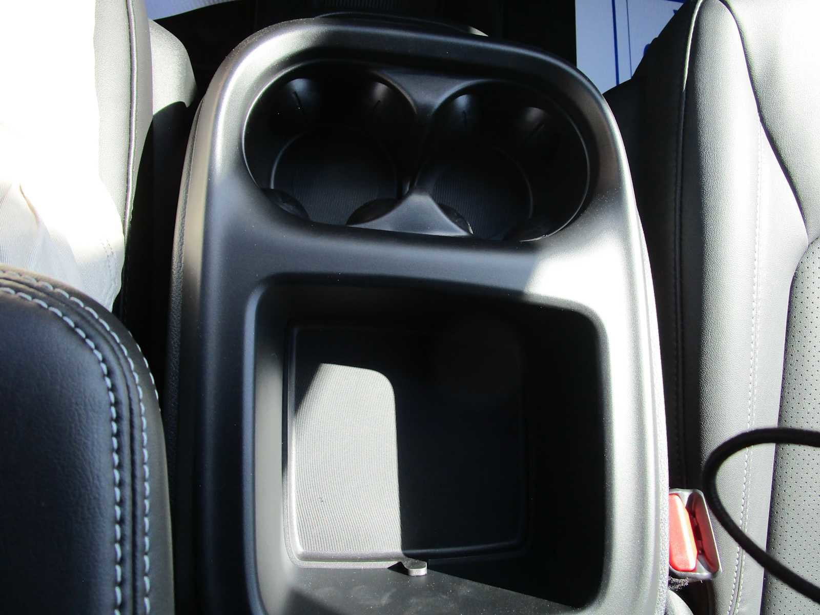 New 2026 Chrysler Pacifica Select FWD image 22