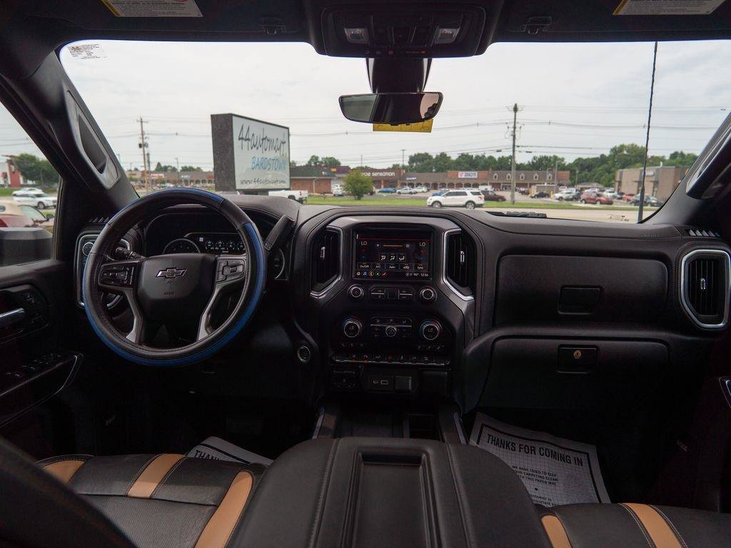 Used 2021 Chevrolet Silverado 2500 LTZ w/ Carhartt Edition AWD/4WD image 14