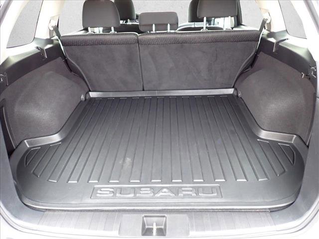 Used 2012 Subaru Outback 2.5i Premium w/ All-Weather Pkg image 8