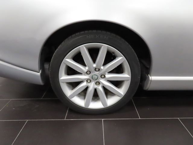 Used 2005 Jaguar XK8 Convertible image 13