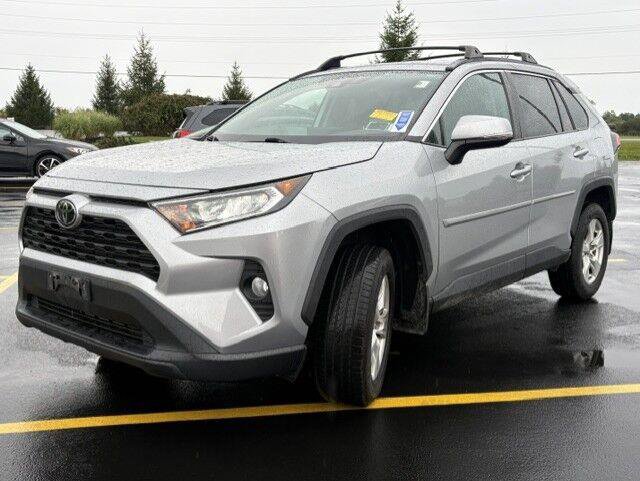 Used 2021 Toyota RAV4 XLE AWD/4WD image 7