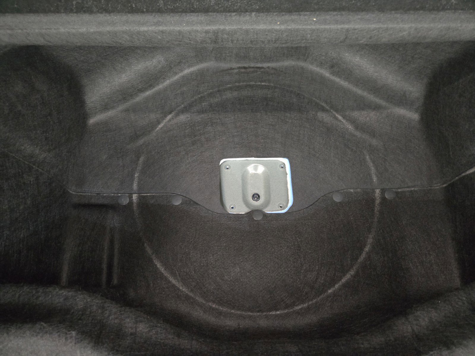 Used 2024 Rivian R1S Adventure image 26