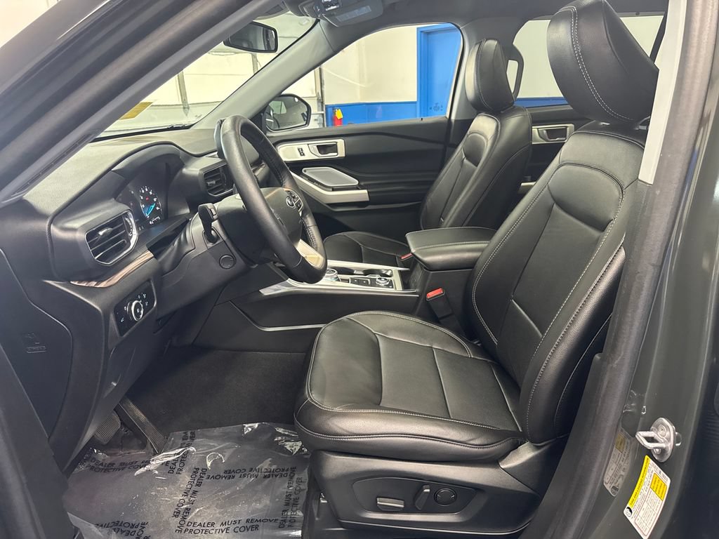 Certified 2023 Ford Explorer Limited w/ Limited Technology Package AWD/4WD image 10
