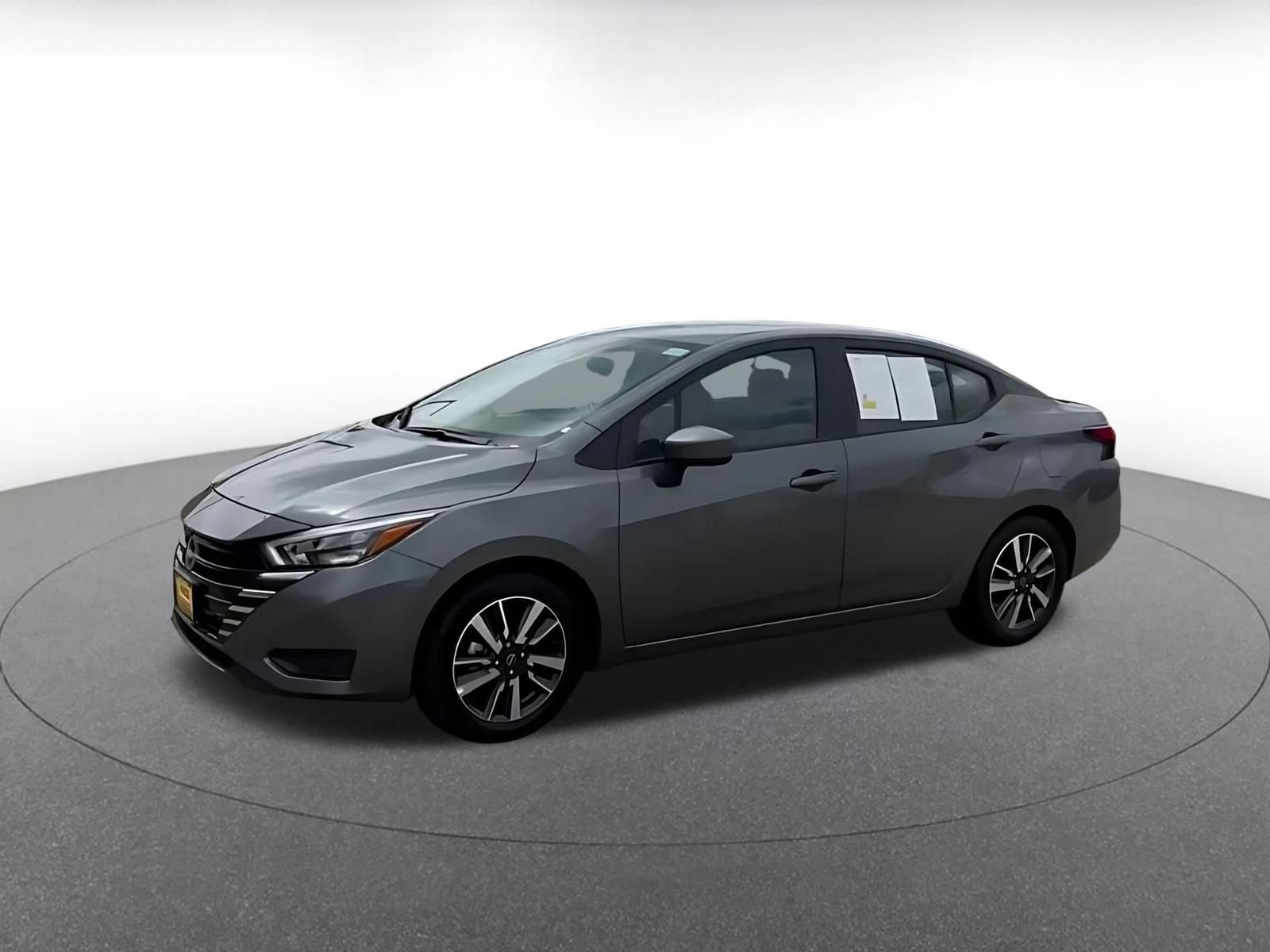 Used 2025 Nissan Versa SV FWD image 8