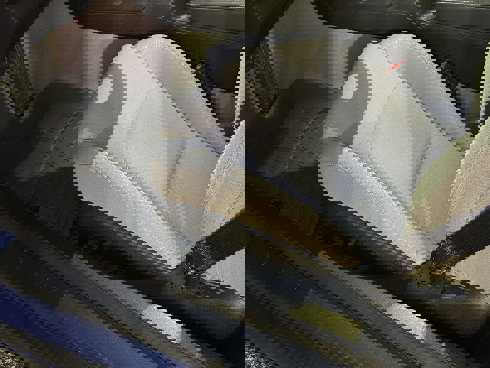 Used 2019 Chevrolet Camaro LT w/ RS Package image 16