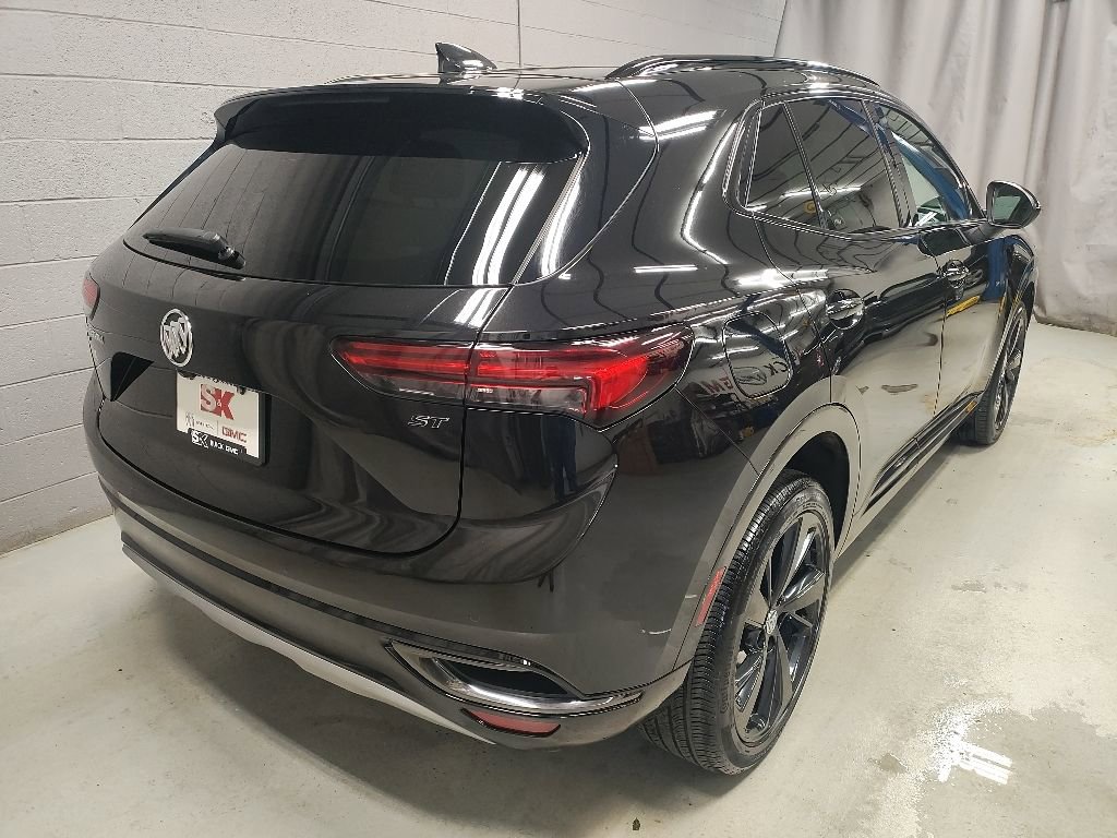 Used 2023 Buick Envision Preferred w/ Sport Touring Package AWD/4WD image 2