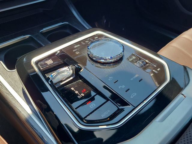 Used 2025 BMW 740i RWD image 30