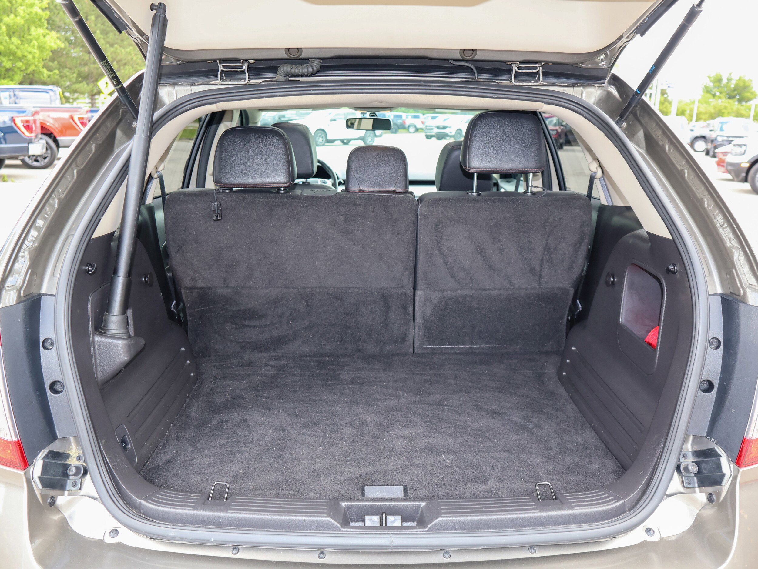 Used 2013 Ford Edge SEL AWD/4WD image 8