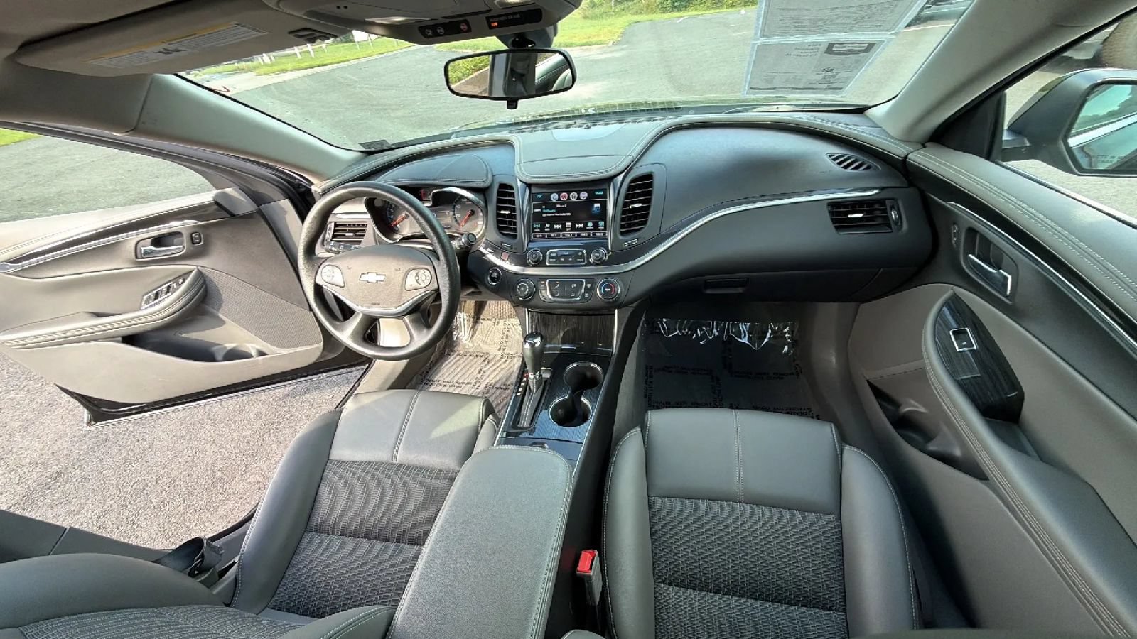 Used 2018 Chevrolet Impala LS FWD image 45