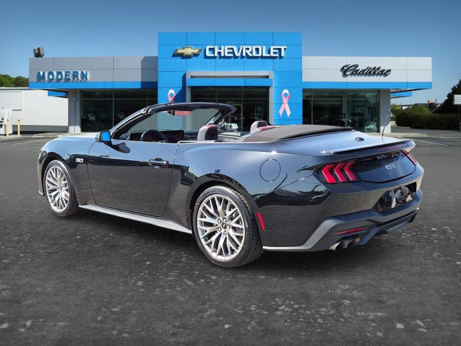 Used 2025 Ford Mustang GT Premium RWD image 39