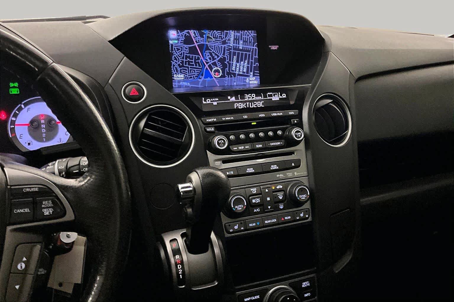 Used 2014 Honda Pilot Touring image 7