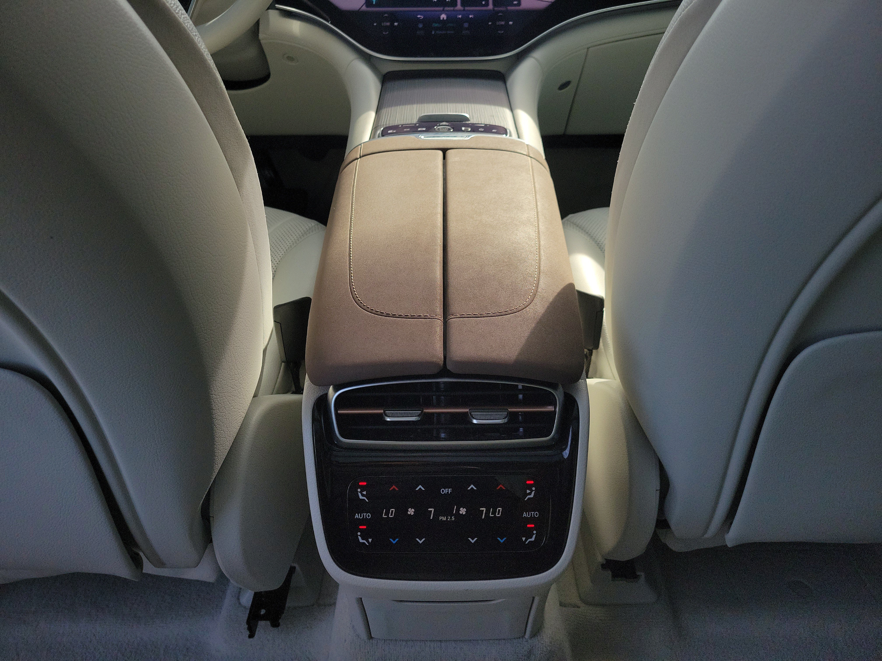 Certified 2024 Mercedes-Benz EQS 450+ SUV image 11