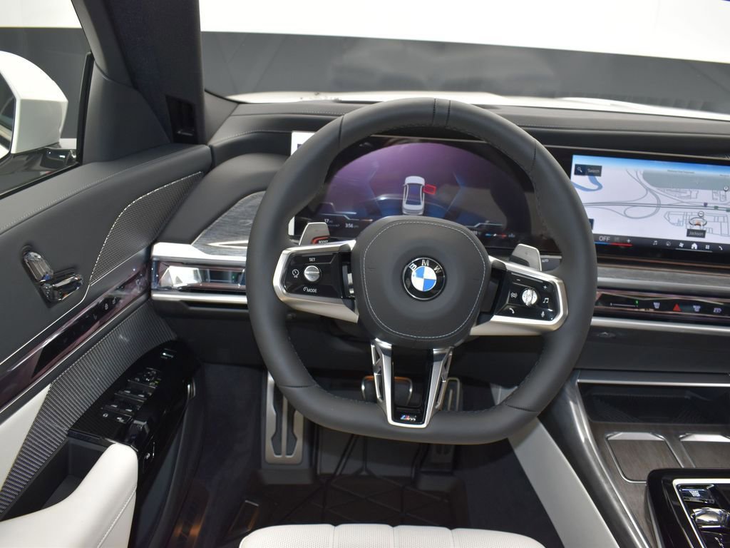 Certified 2024 BMW 760i xDrive w/ Executive Package image 29