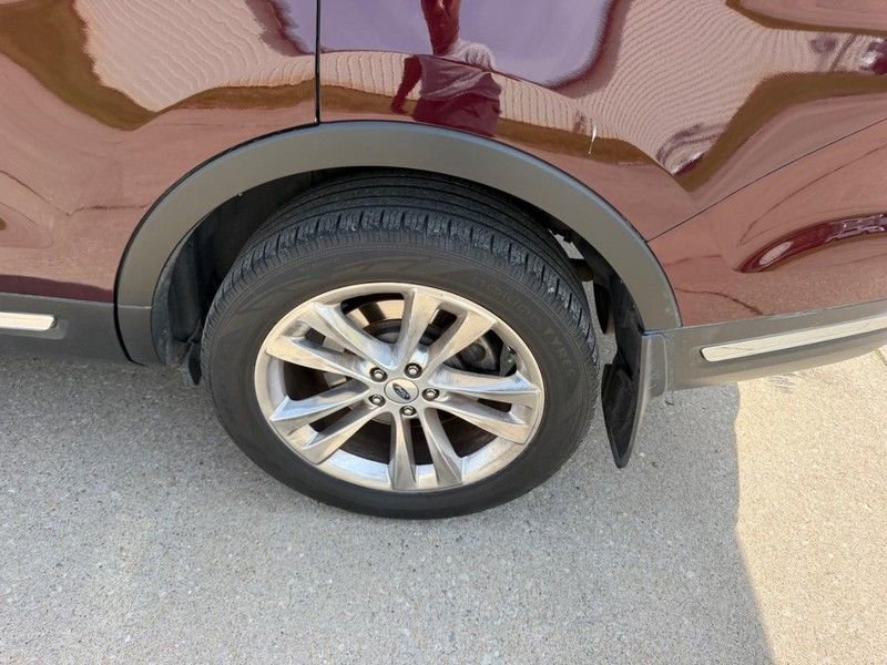 Used 2018 Ford Explorer Limited image 7
