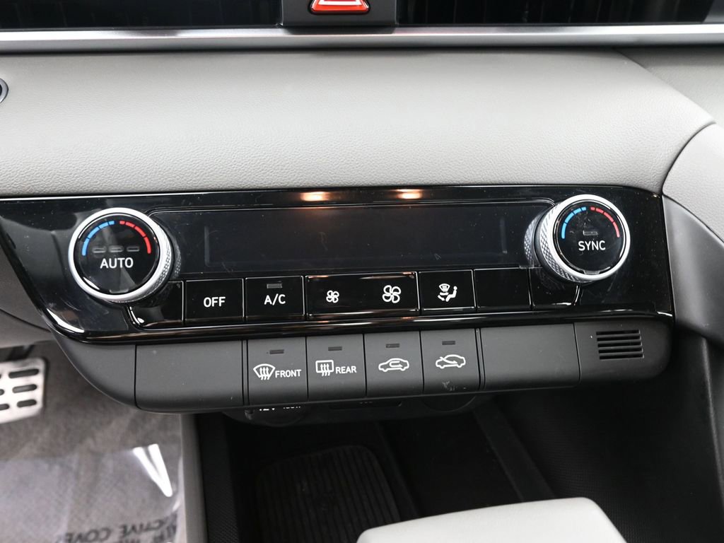 Certified 2026 Hyundai Elantra Sport w/ Cargo Package image 27