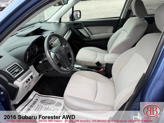 Used 2016 Subaru Forester 2.5i Premium w/ All-Weather Package AWD/4WD image 9