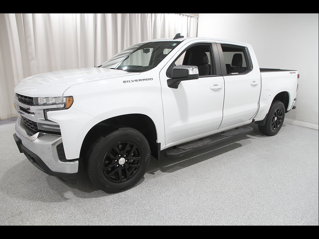 Used 2022 Chevrolet Silverado 1500 LT AWD/4WD image 3