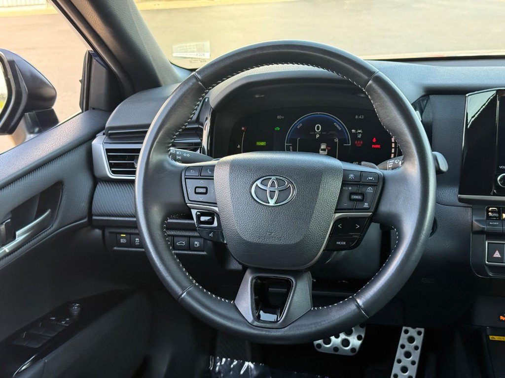 Certified 2025 Toyota Camry SE FWD image 14