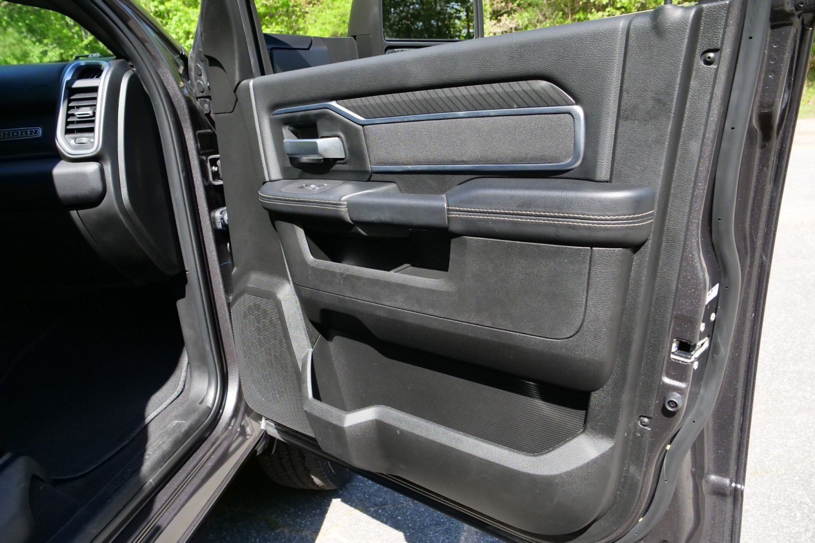 Used 2025 RAM 3500 Big Horn AWD/4WD image 43