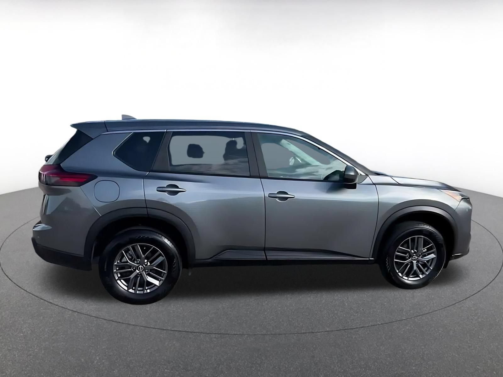Used 2026 Nissan Rogue SV AWD/4WD image 15