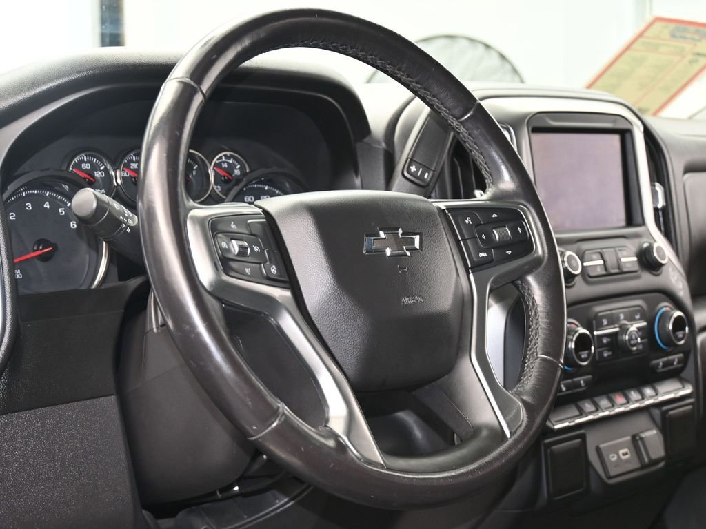 Used 2021 Chevrolet Silverado 1500 RST image 13